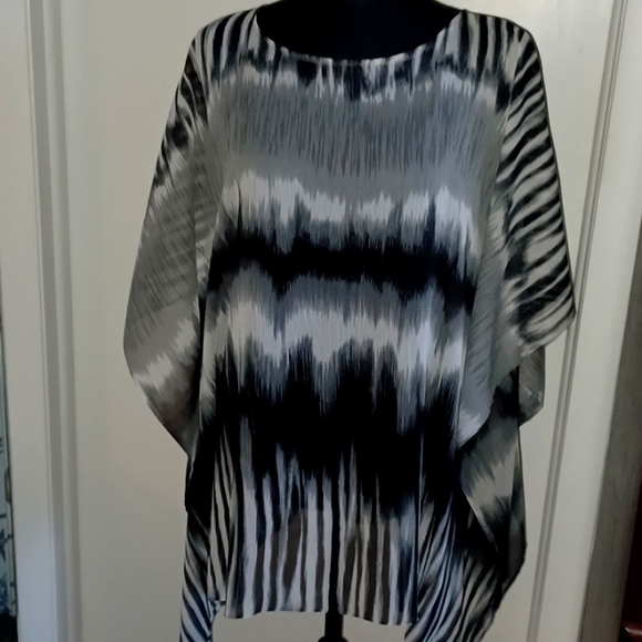Chico's Tops - NWOT Chico's poncho. Size S/M, black, grey and white print.